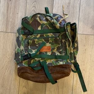 Cabela's Vintage Duck Camo Leather Bottom Backpack Hunting Commuter
